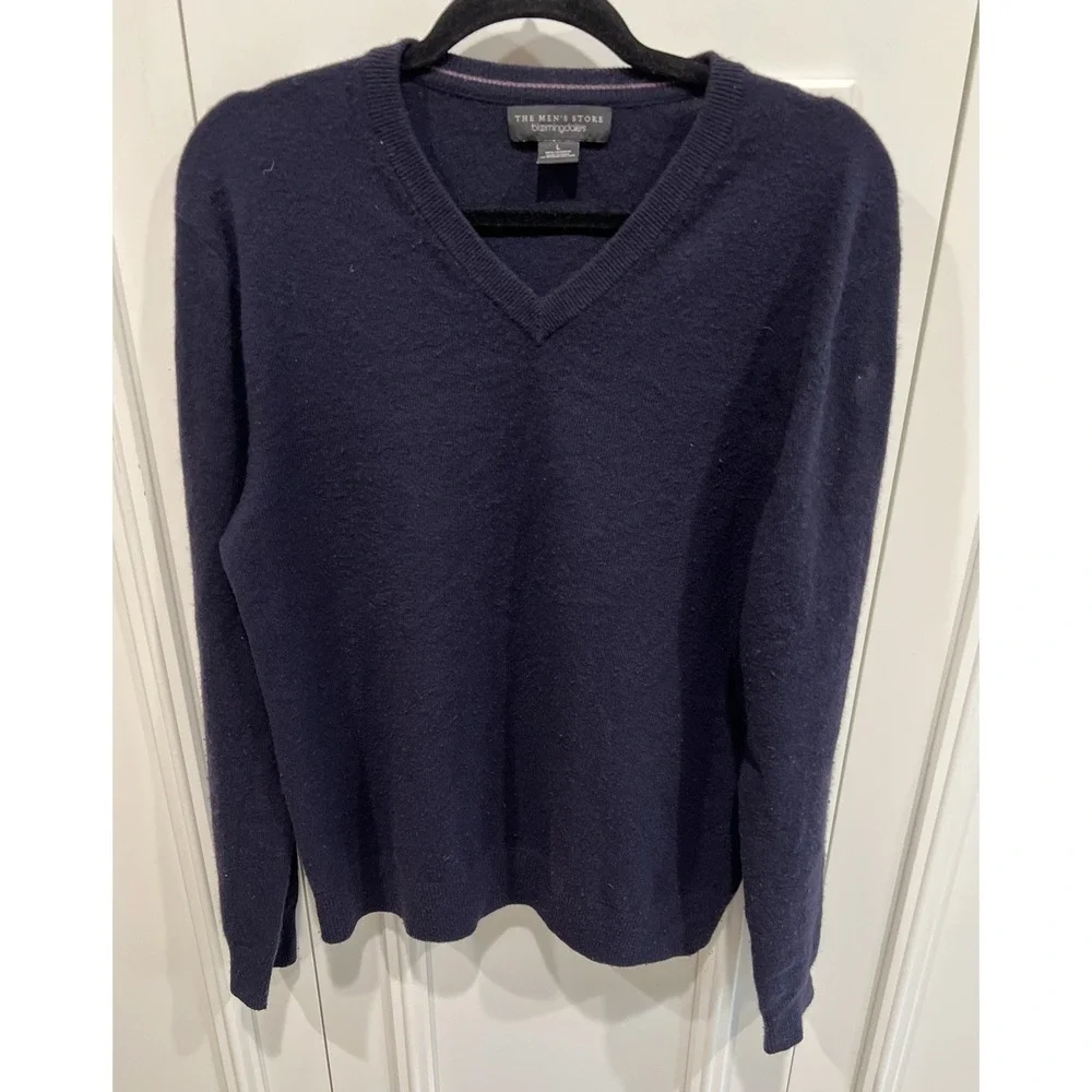 The‎ Men's Store Bloomingdale's Navy Cashmere Pullover Sweater Size Large V Neck